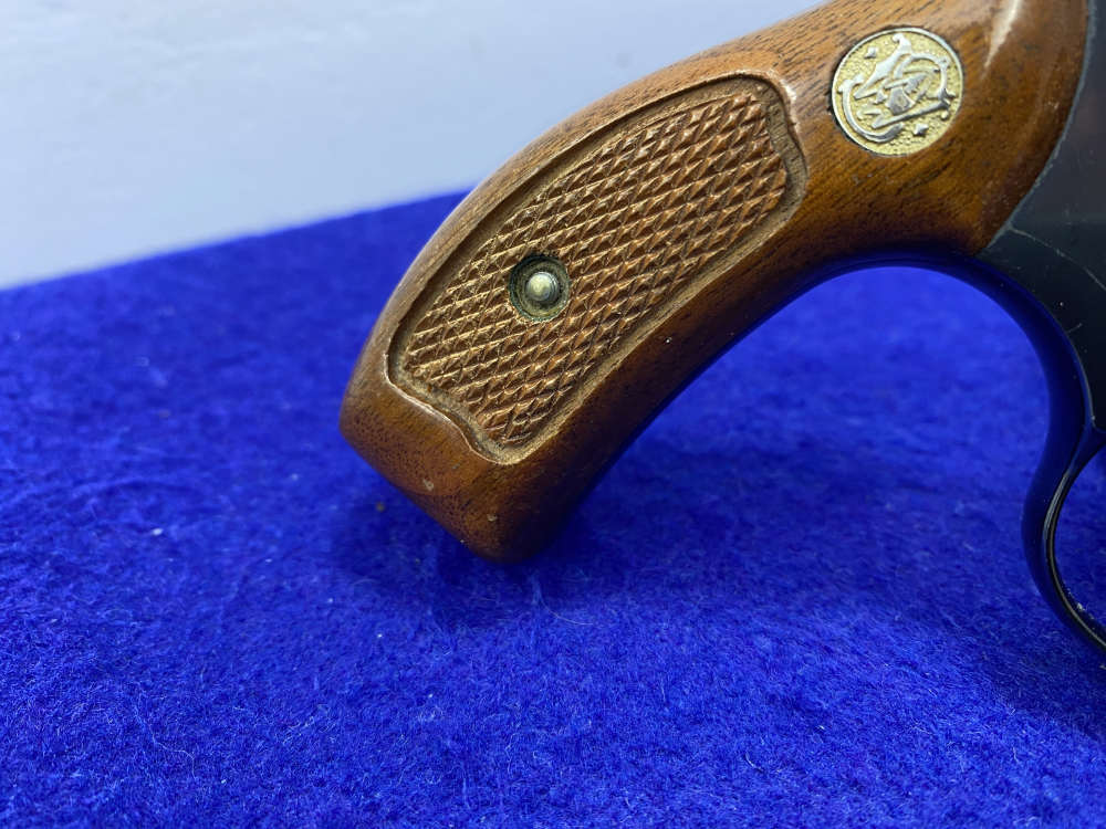 Smith & Wesson 36 Chiefs Special .38 Spl Blue 17/8" *VINTAGE J-FRAME*-img-15
