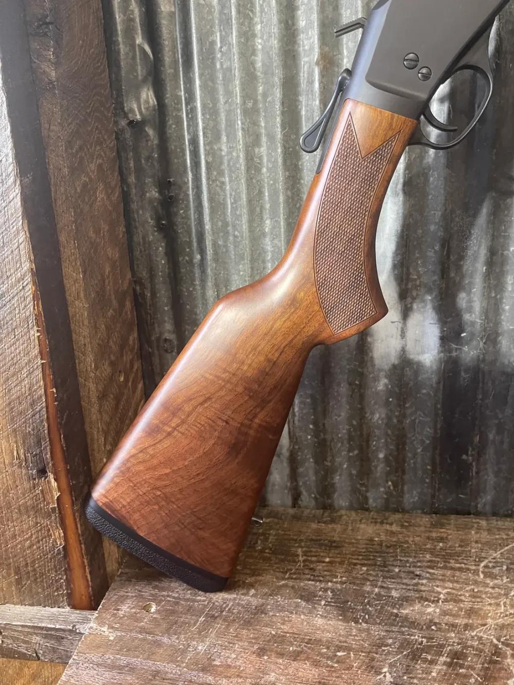 Henry H015Single-Shot Rifle-.243 Win-Walnut Stock-Excellent Condition-img-3
