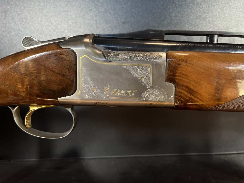 Browning 12 Gauge Shotgun-img-2