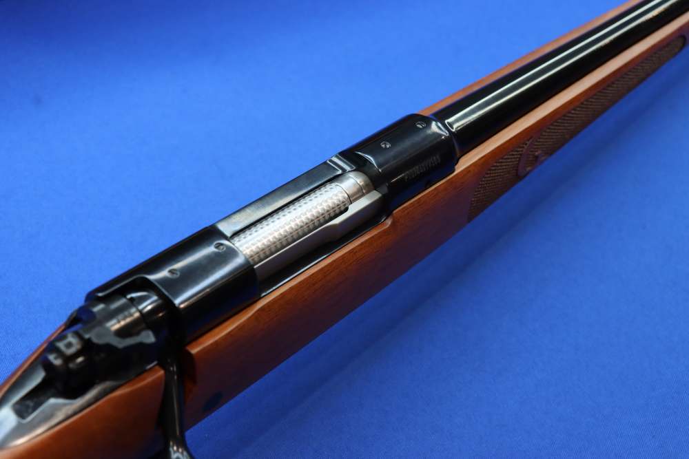 Winchester Model 70 FEATHERWEIGHT Rifle 22-250 REM 22" Checkered Wood M70-img-10