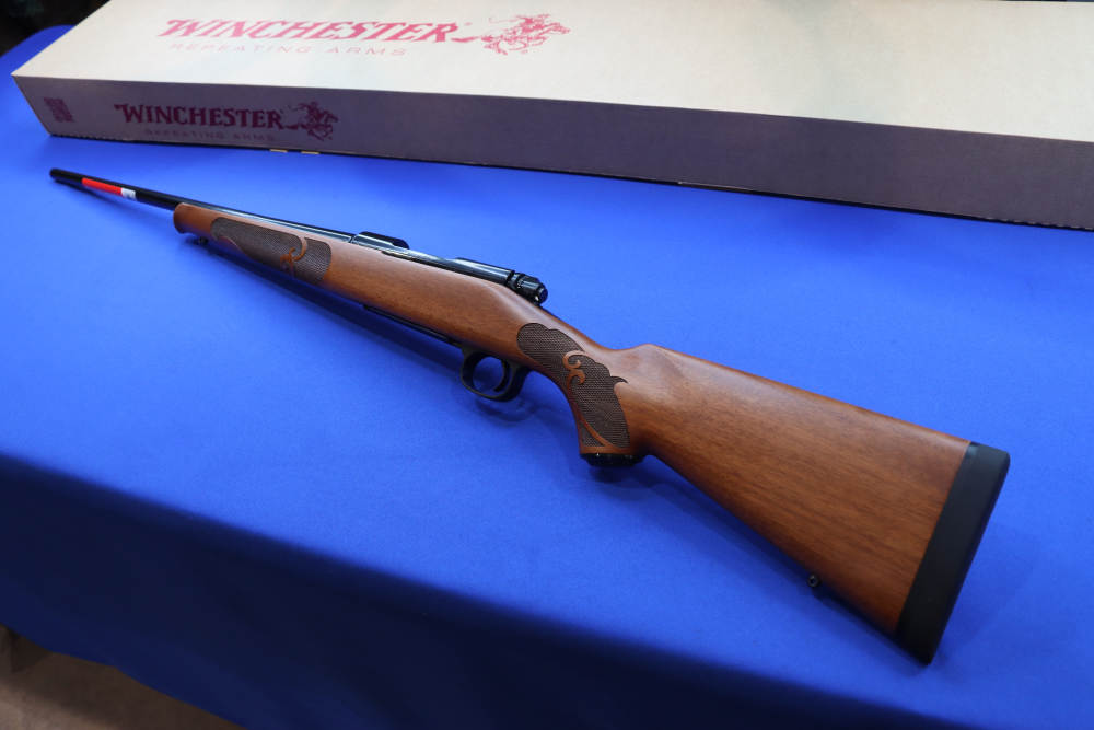 Winchester Model 70 FEATHERWEIGHT Rifle 22-250 REM 22" Checkered Wood M70-img-18