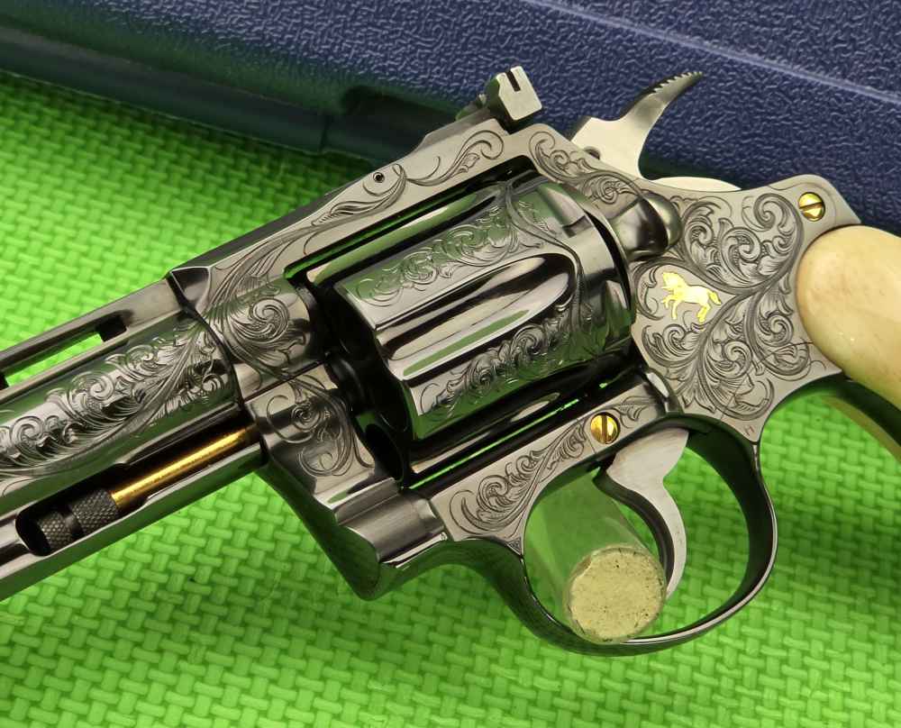 COLT DIAMONDBACK 38 SPL 6" MASTER ENGRAVED BY TOM HARVEY BORN 1968-img-7