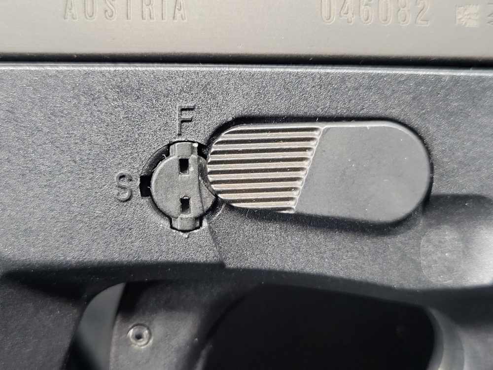 PENNY AUCTION STEYR M9-A1 PISTOL 9MM 15 RDS-img-19