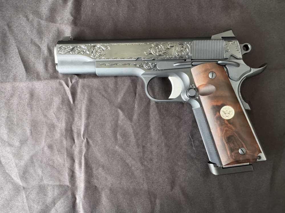 New Wilson Combat CQB - Hand Engraved - Turnbull Charcoal Blue Polished -img-7