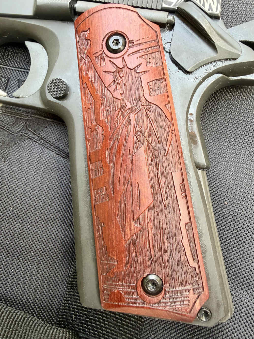 Armscor / RIA 1911 A1 * CUSTOM ENGRAVED MILITARY TRIBUTE*-img-3