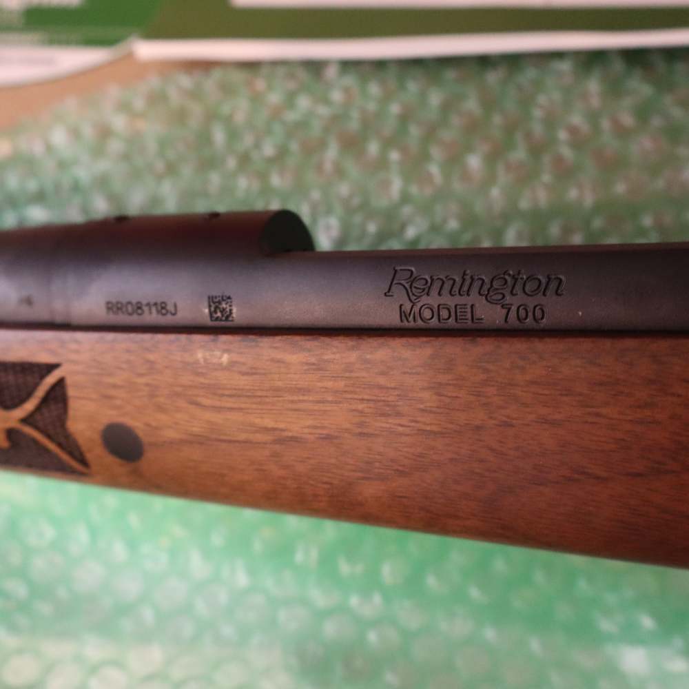Remington 700 BDL 300 Win. mag 200th Anniversary Commemorative Satin Walnut-img-14