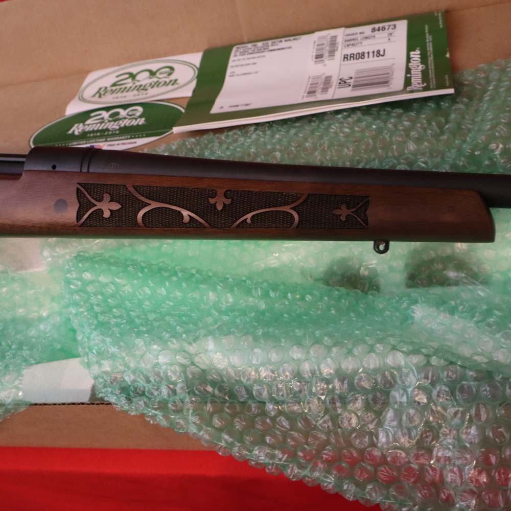 Remington 700 BDL 300 Win. mag 200th Anniversary Commemorative Satin Walnut-img-18