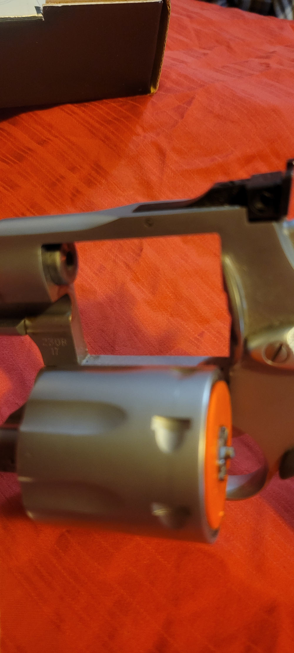 Taurus Tracker 17 HMR-img-5