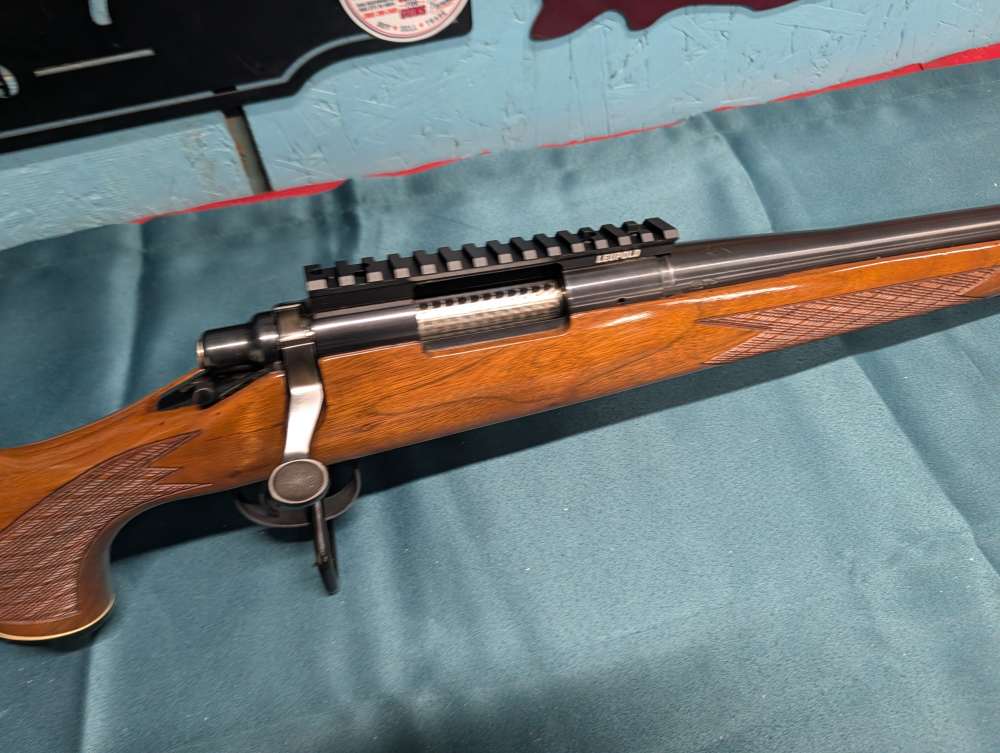 Remington 700 VS Varmint Special BDL 308 win 24" Heavy Barrel rifle walnut -img-3