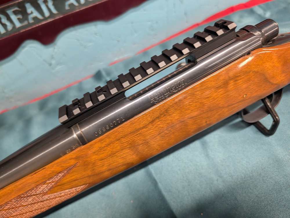 Remington 700 VS Varmint Special BDL 308 win 24" Heavy Barrel rifle walnut -img-29