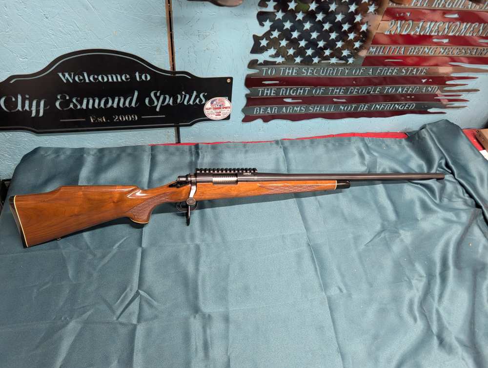 Remington 700 VS Varmint Special BDL 308 win 24" Heavy Barrel rifle walnut -img-0