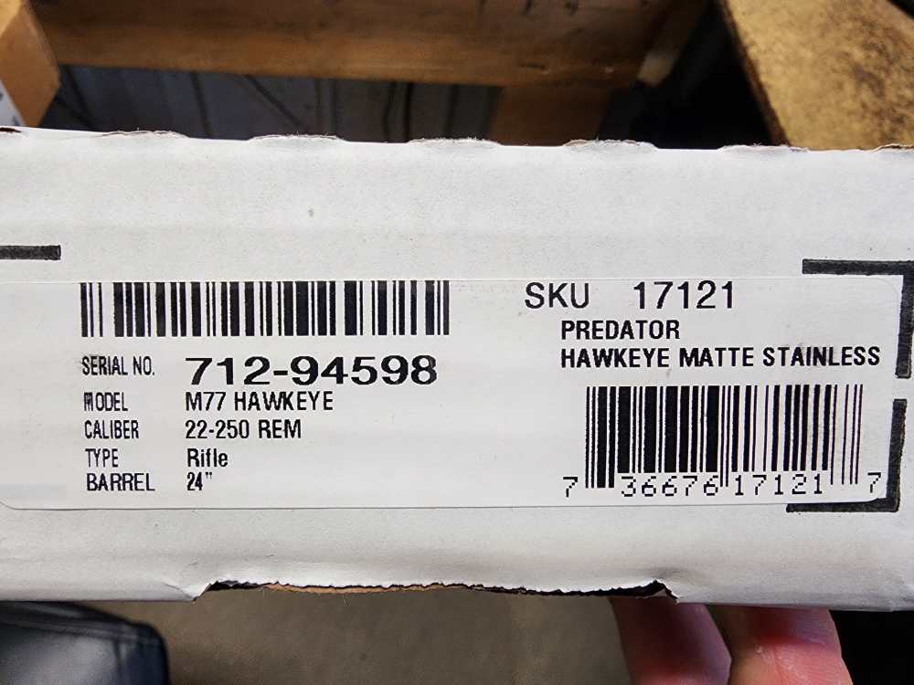 PICS! NEW RUGER M 77 HAWKEYE PREDATOR 22-250 REM 24" STAINLESS 250 24 GREEN-img-1