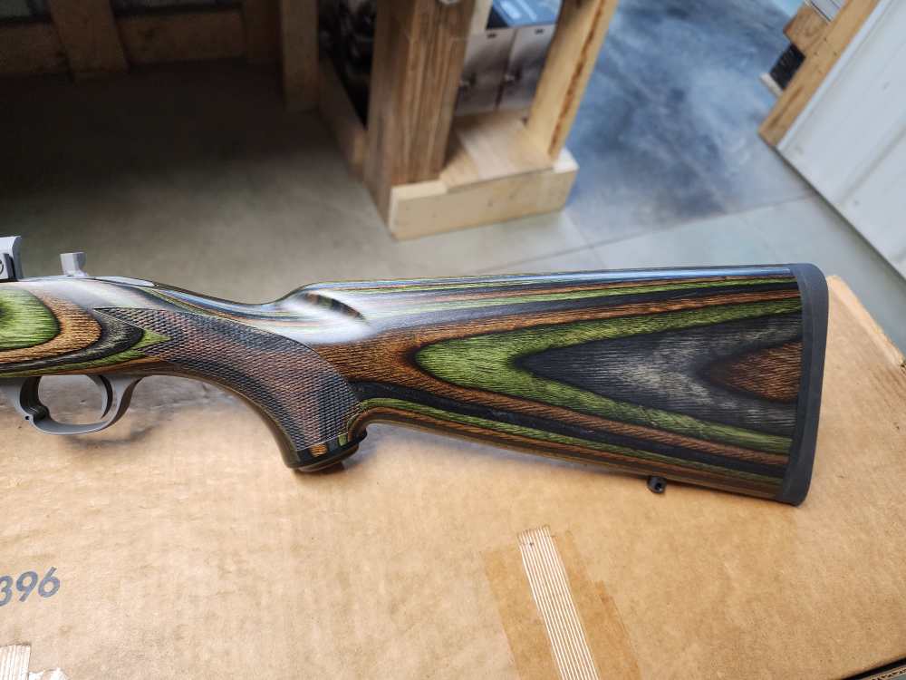 PICS! NEW RUGER M 77 HAWKEYE PREDATOR 22-250 REM 24" STAINLESS 250 24 GREEN-img-13