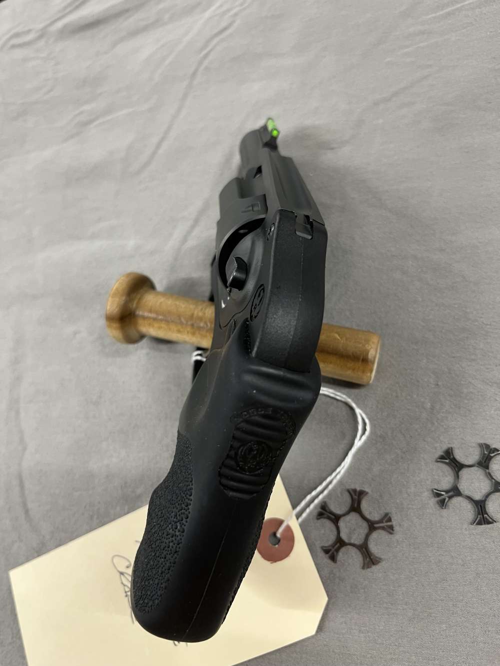 Ruger LCR 9mm with extra 357 Magnum cylinder and crane 95% or better-img-4