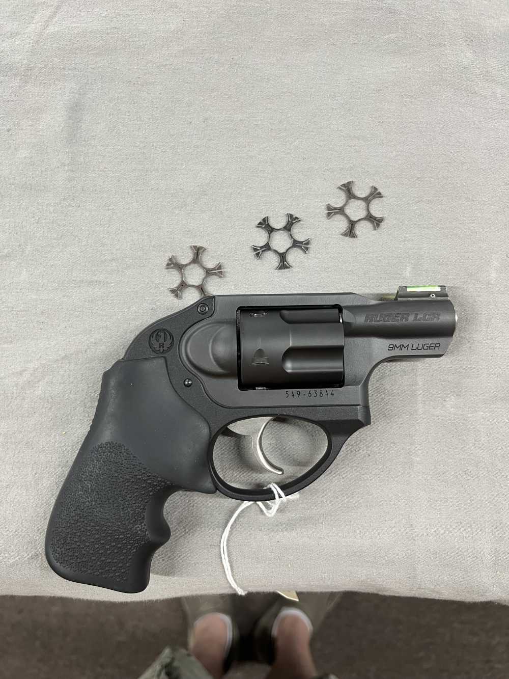 Ruger LCR 9mm with extra 357 Magnum cylinder and crane 95% or better-img-6