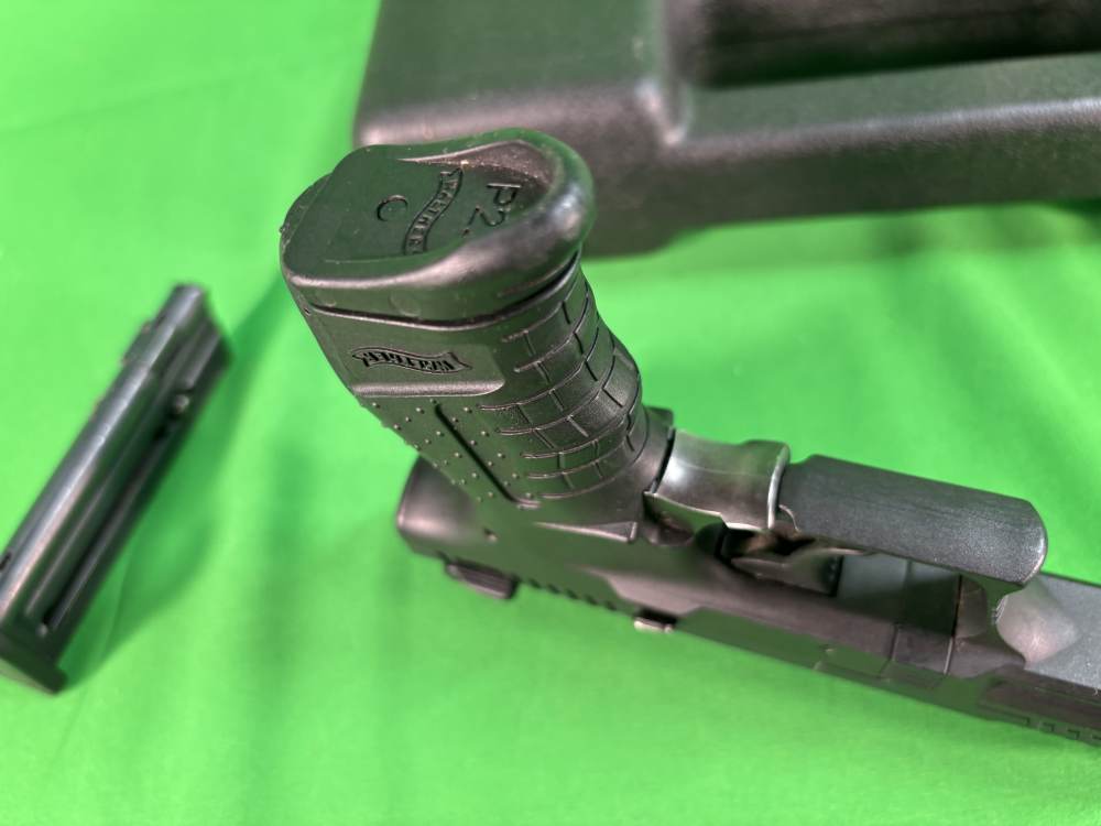 Walther P22 Threaded Barrel .22 LR P-22 Gunsmith Special In Box 2-Mags-img-12