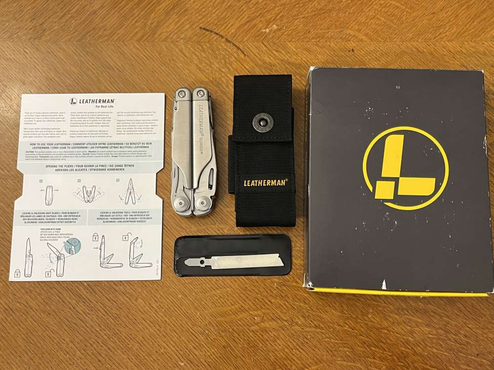 Leatherman Surge Multitool Stainless Steel Nylon Sheath 830158 Multi Tool-img-0
