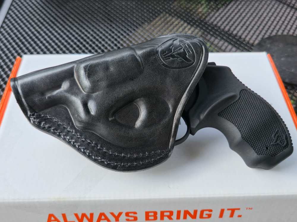 Taurus 856 Ultra-Lite 38 Special 2" + CASE & HOLSTER-img-11