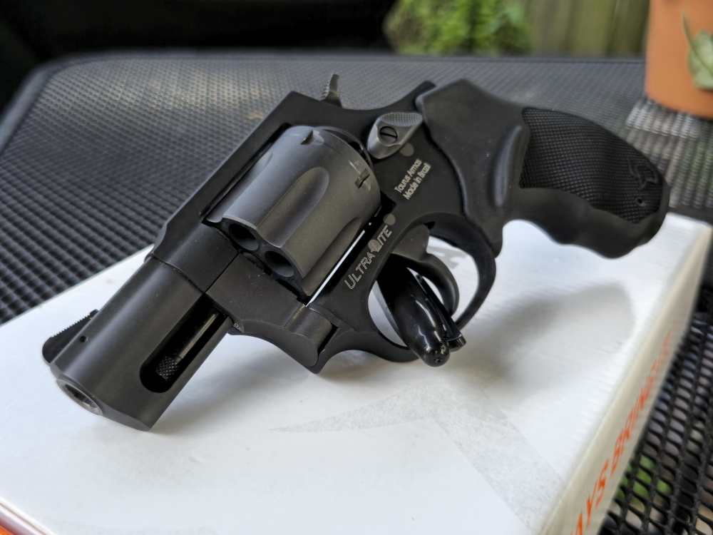 Taurus 856 Ultra-Lite 38 Special 2" + CASE & HOLSTER-img-0