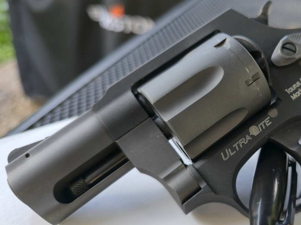 Taurus 856 Ultra-Lite 38 Special 2" + CASE & HOLSTER-img-3