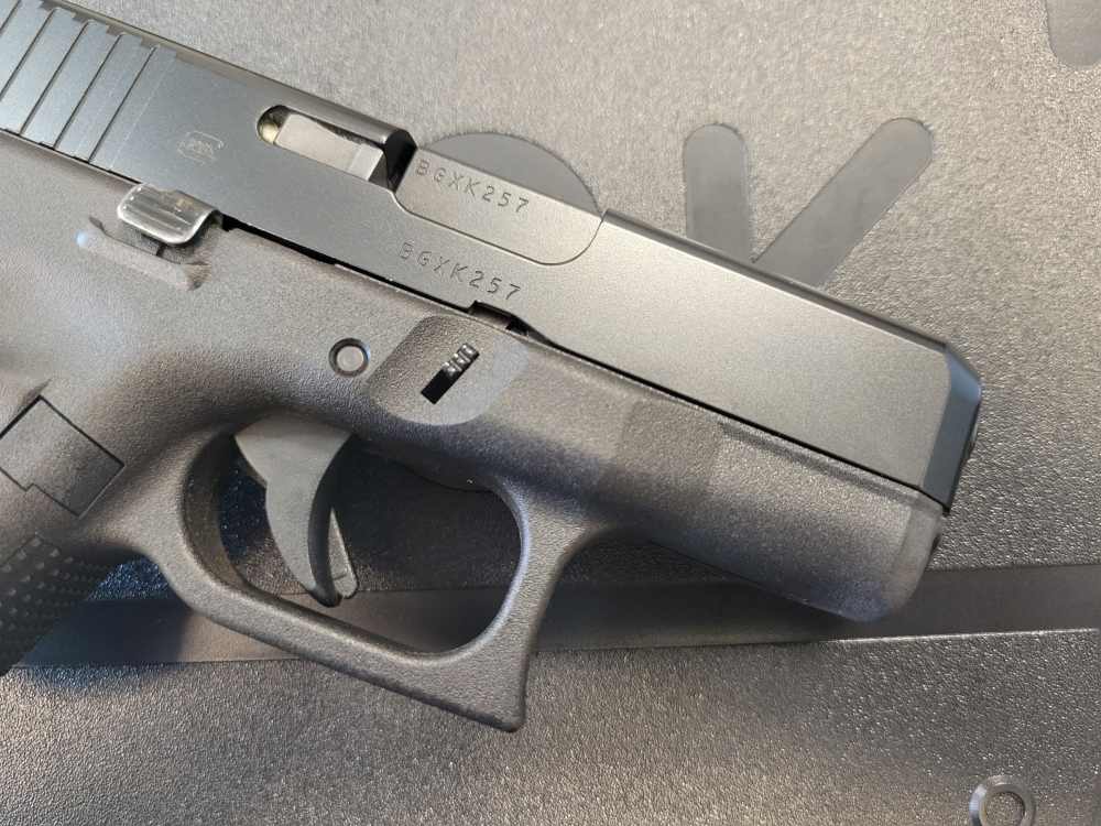 Glock 26 Gen 5 9mm Pistol Oroginal Box & Paperwork Penny start no reserve-img-4