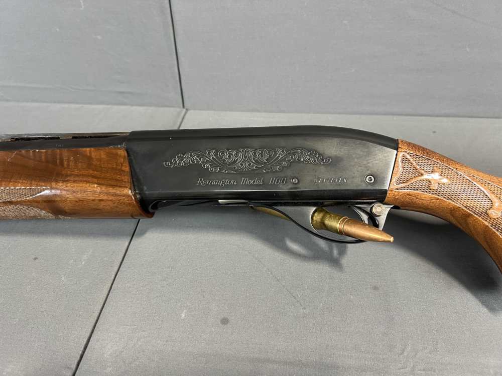 Remington Model 1100 12 Gauge Semi Auto Shotgun -img-8
