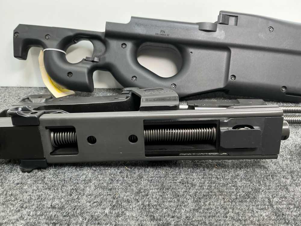 Used FNH PS90 5.7x26mm with 4 Magazines *PENNY*-img-18