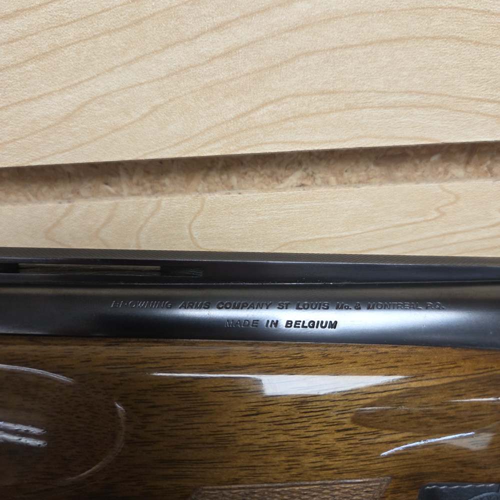 Browning Lightning Superposed 12 Gauge O/U Shotgun -img-8