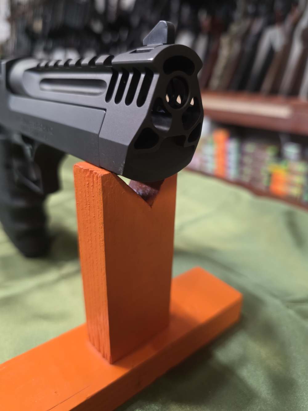 Magnum Research Desert Eagle L5 DE357L5IMB-img-12