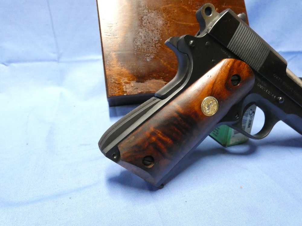 Minty 1982 Colt Combat Commander .45 ACP Possibly Unfired 4.25" w/display -img-8
