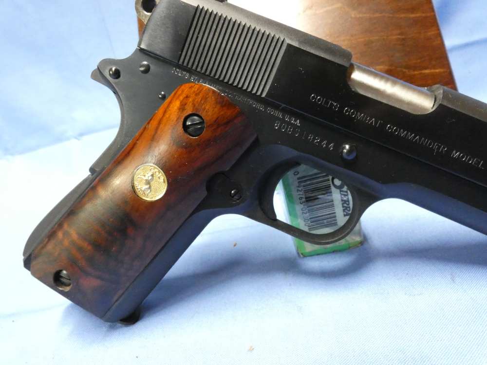Minty 1982 Colt Combat Commander .45 ACP Possibly Unfired 4.25" w/display -img-10