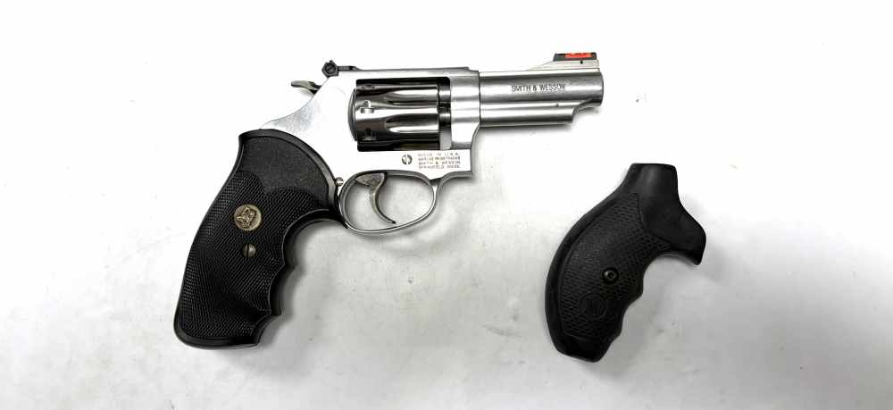 SMITH & WESSON   63-5   22LR-img-0