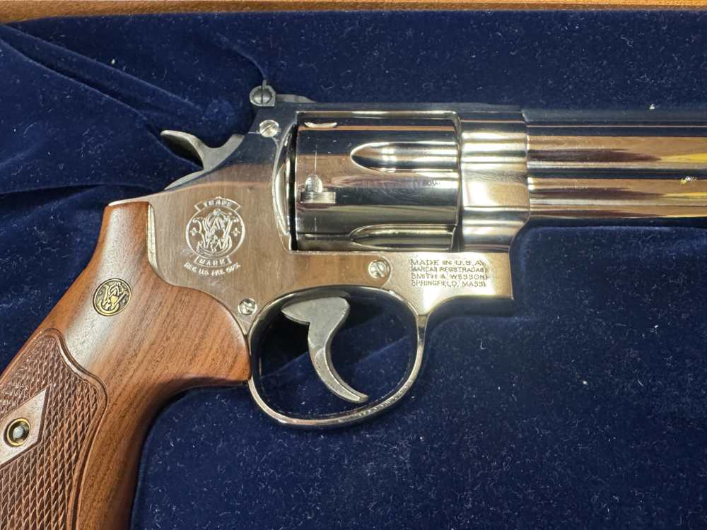SMITH & WESSON 29 50TH ANNIVERSARY NICKLE 44 MAG IN WOOD CASE MFR 2006-img-7