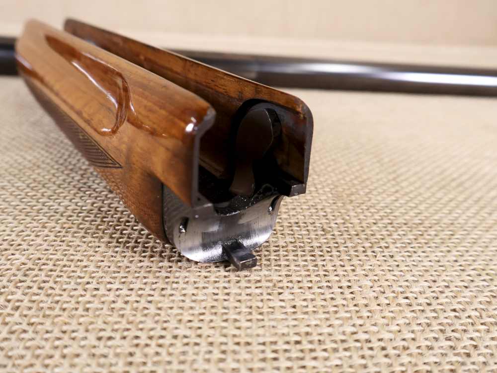 B.C. Miroku Field Grade 12-Ga. 30"Vent Rib Over/Under 2-3/4" Shotgun 1970's-img-47
