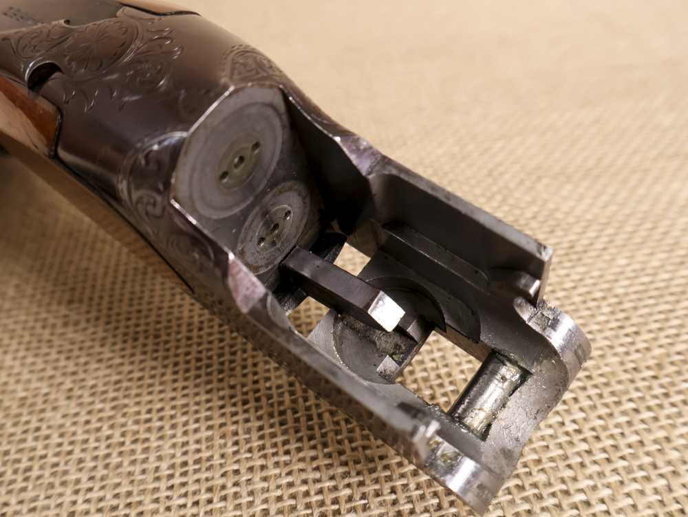 B.C. Miroku Field Grade 12-Ga. 30"Vent Rib Over/Under 2-3/4" Shotgun 1970's-img-52