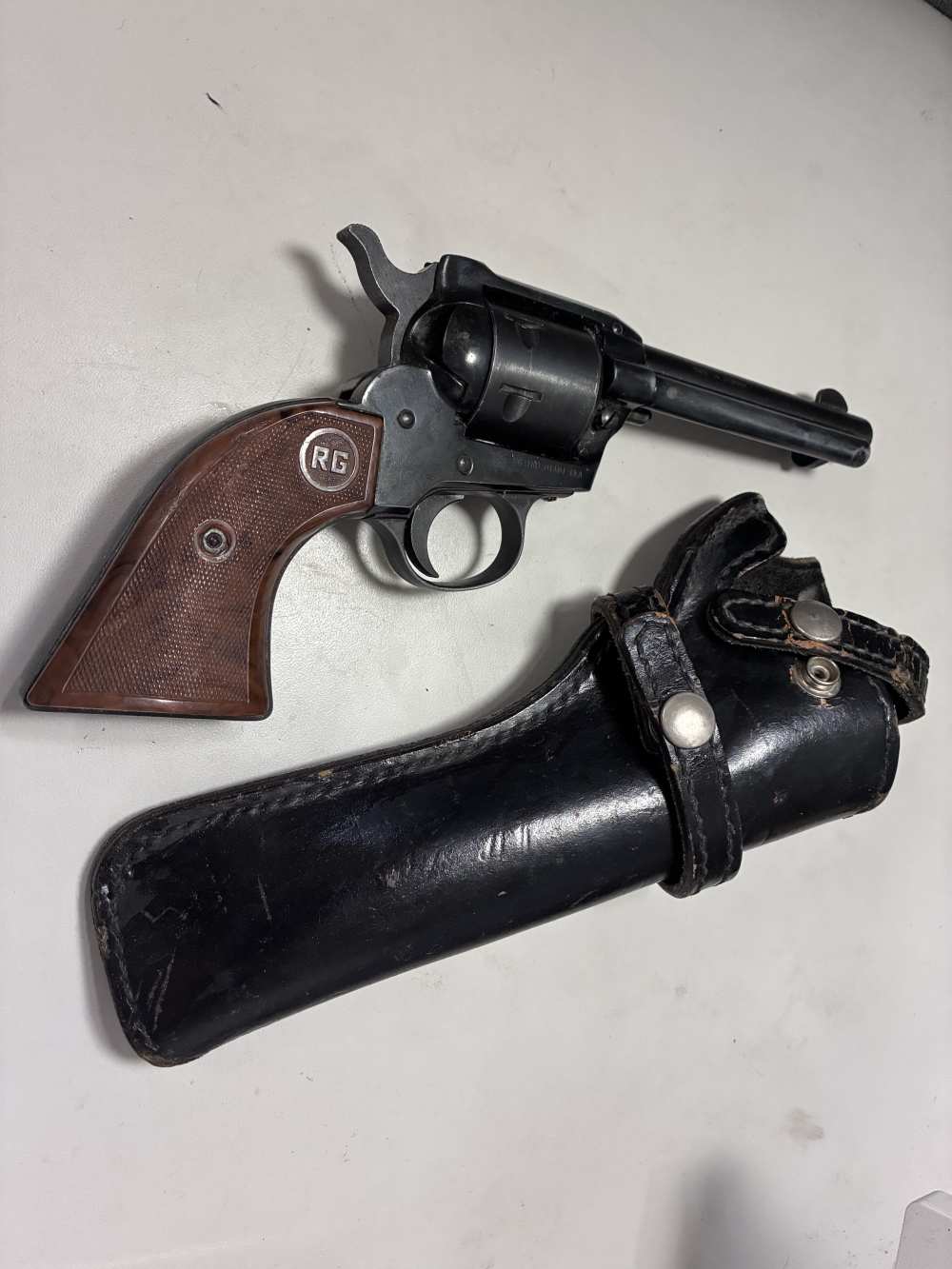 Rohm RG Model 66 .22 Mag Single Action Revolver-img-10