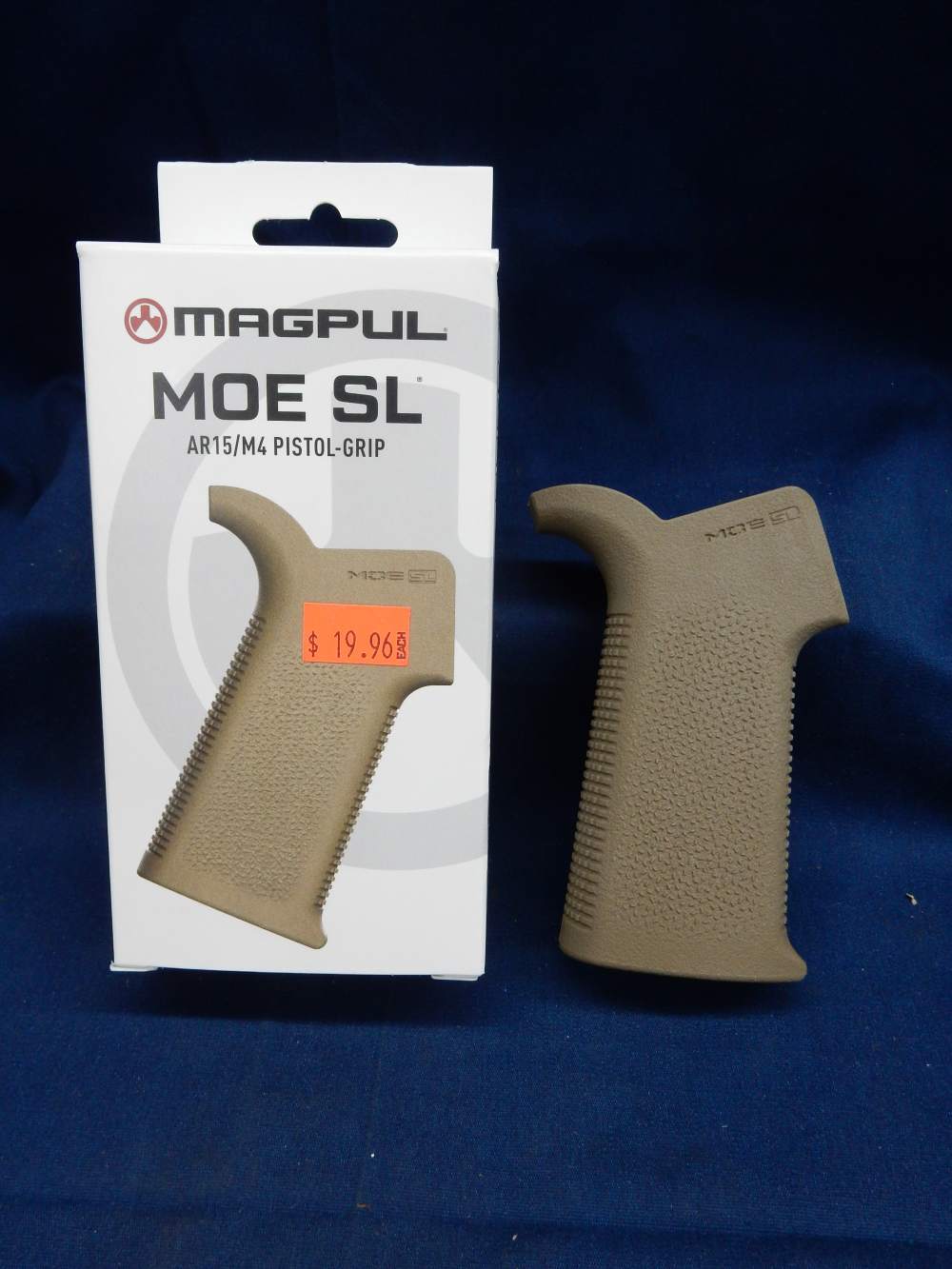 Magpul MOE SL Slim Line AR15/M14 Pistol Grip FDE MAG539FDE-img-0
