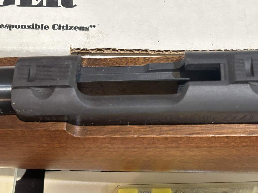 Ruger 77-17 RM 17HMR like new in box -img-28