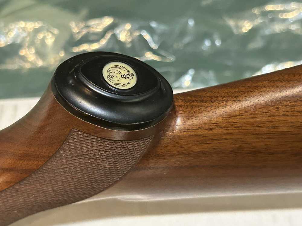 Ruger 77-17 RM 17HMR like new in box -img-21