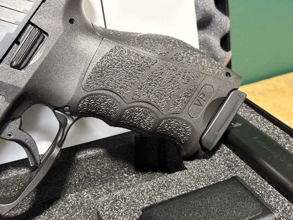 Heckler & Koch HK VP9 Full Size Black 9mm w/ Orig Box & 2 Mags-img-10