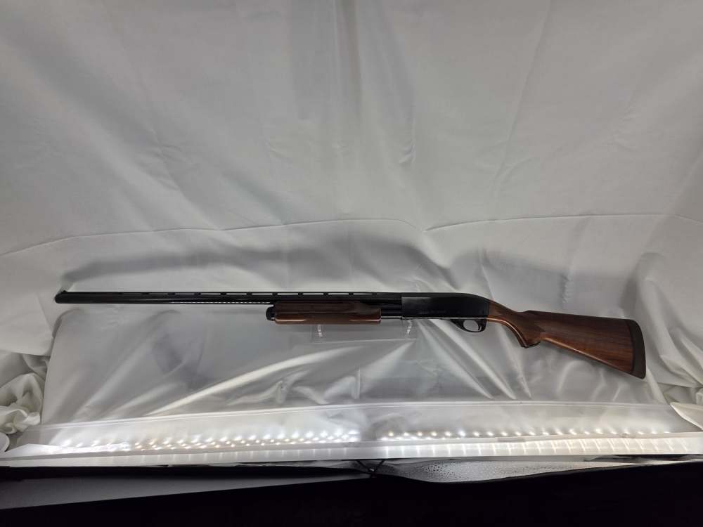 Remington 870 Wingmaster Magnum pump-action shotgun-img-4