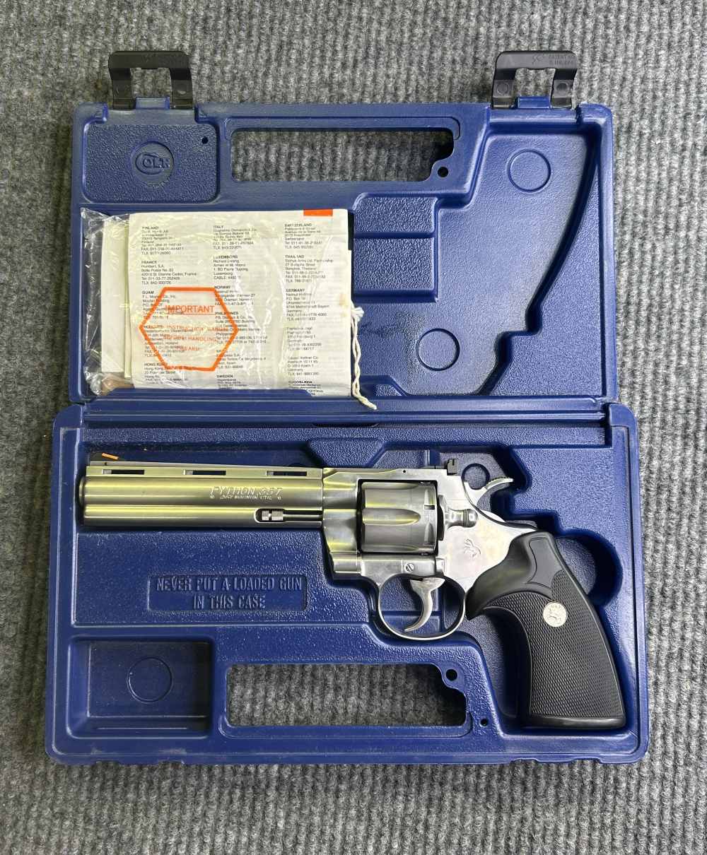 *Classic 1994* Colt Python Six-Shot Revolver w/ 6" Barrel - .357MAG-img-1