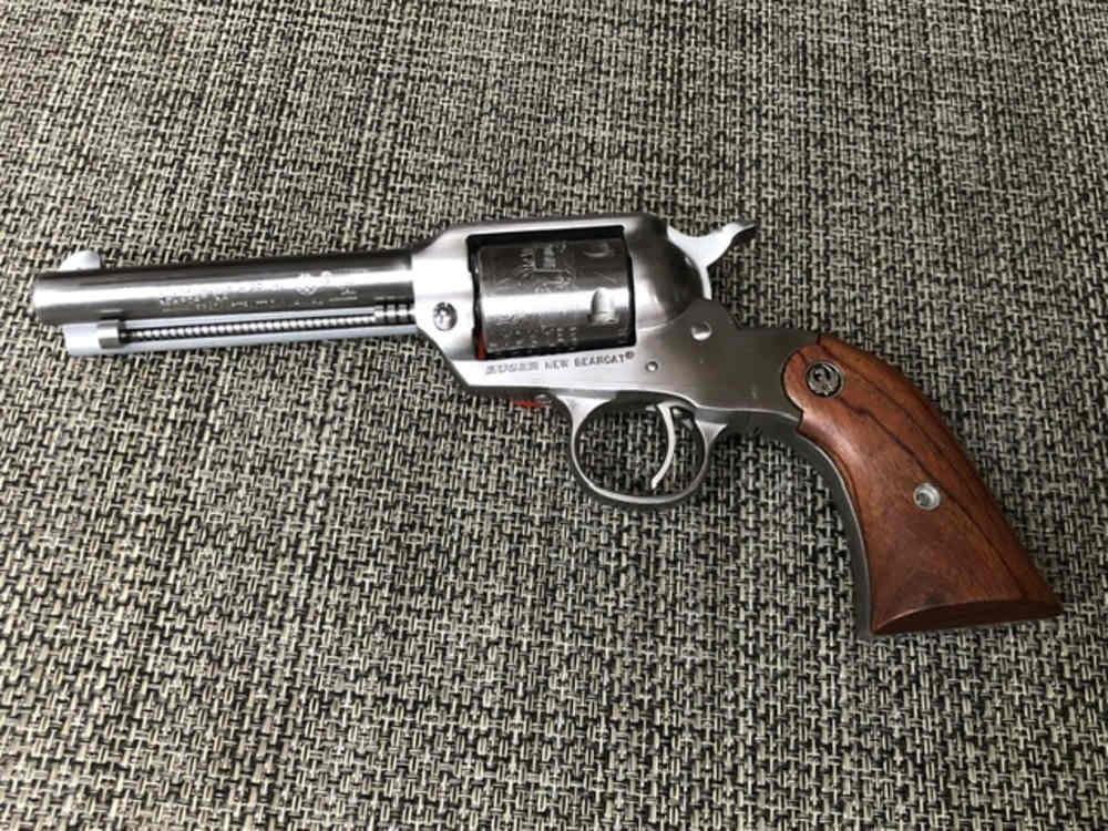 Ruger Bearcat .22 revolver stainless-img-1