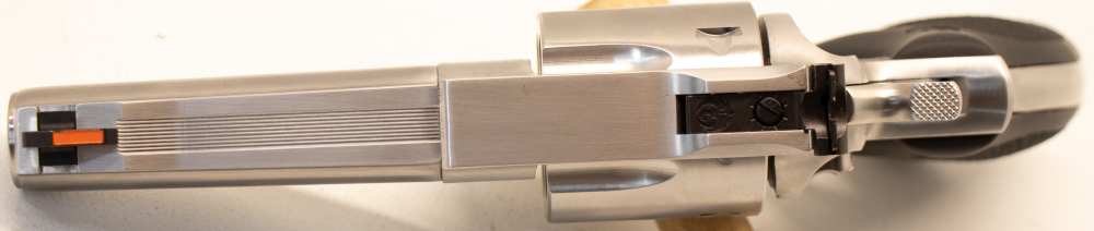 Ruger Redhawk Revolver .44 Magnum / 4.2" Stainless Hogue Grip-img-5