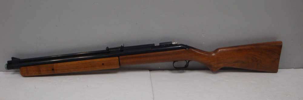 Sheridan Model  Blue Streak 5MM Walnut Air Rifle -img-10