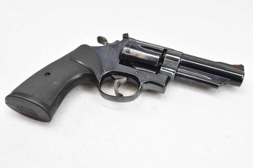 Smith & Wesson 29-2 44Mag 4" Great Shape-img-1