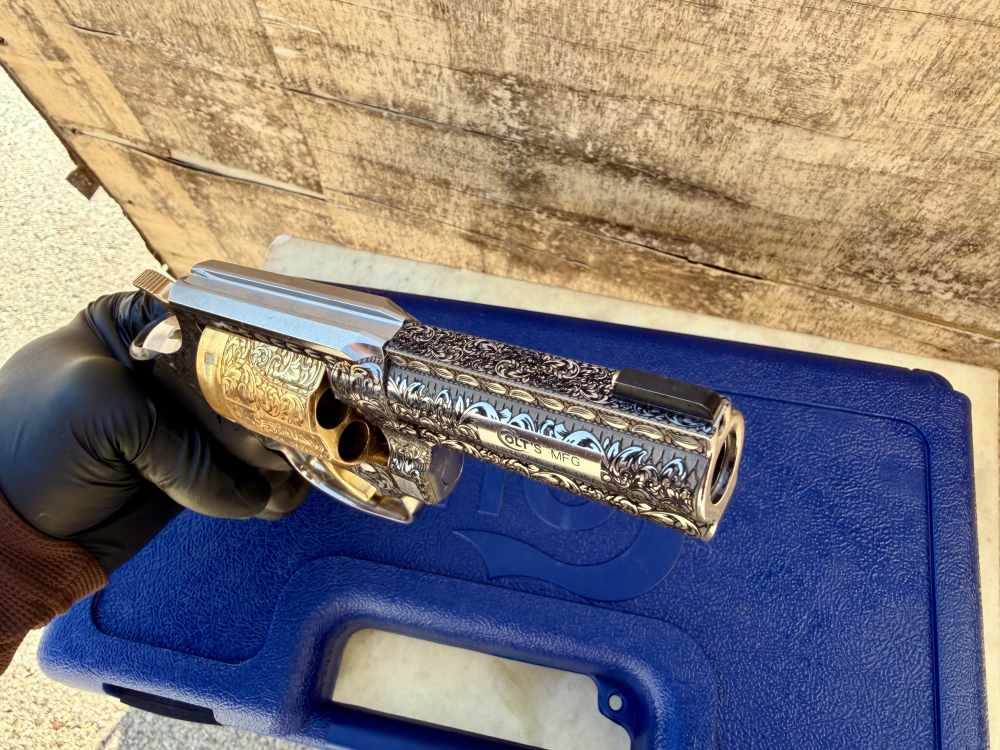 Colt King Cobra High Polished Stainless Steel & 24k Gold 3” barrel-img-13