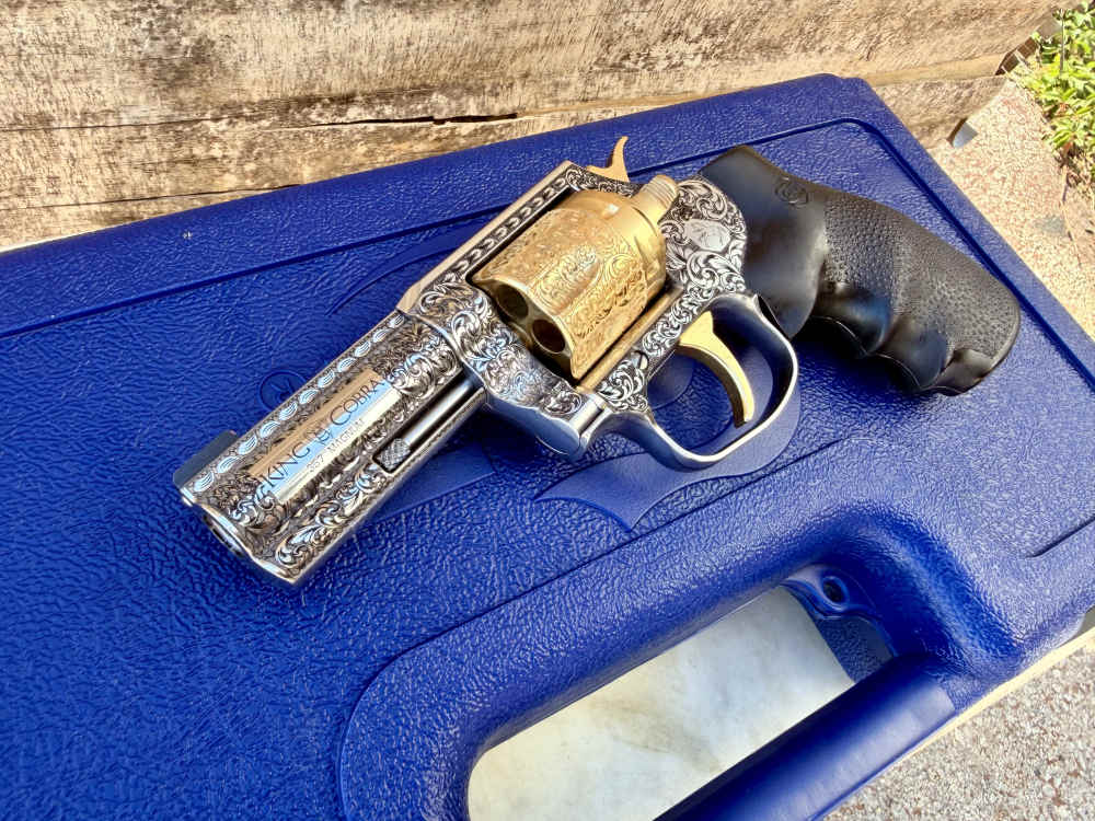 Colt King Cobra High Polished Stainless Steel & 24k Gold 3” barrel-img-3