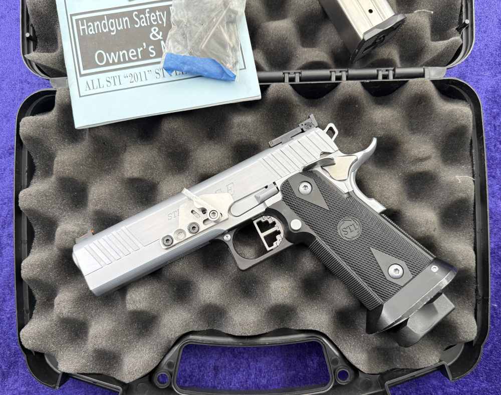 STI Edge DS Double Stack .45 ACP Gas Pedal Square Guard Pre Staccato Boxed-img-1
