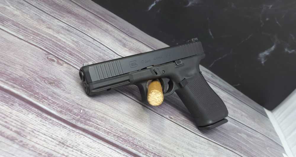 Glock 17 Gen5 9mm Police Trade-In Glock Night Sights GNS 3 Mags -img-1